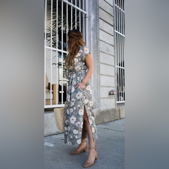 a gray floral tie dress from Zara's Basic Collection in S. The dress features - Picture 1 of 16